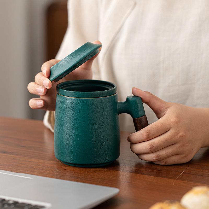 

Ceramic mug wooden handle with lid filter tea cup large capacity office cup tea cup tea separation gift