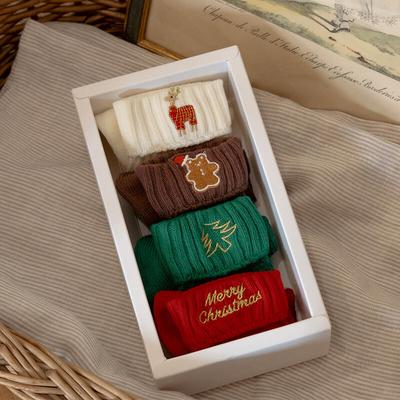 [Box] Noelle Christmas Embroidered Socks 4-Pair Set