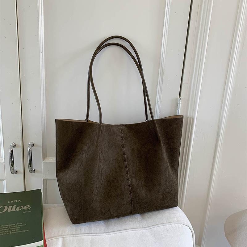 Simple and large-capacity retro tote bag women's new high-end fashion shoulder bag class commuter bag