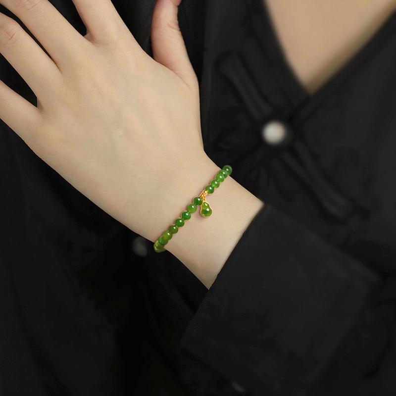 Genuine Natural Hetian Green Jasper Chinese Style Beaded Bracelet for Women with Gourd Charm Pendant