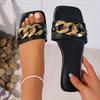 2026 Neue Mode Damen Hausschuhe Quadratische Zehenkette Hausschuhe Flache Strandsandalen Metallverzierung Freizeitschuhe Hausschuhe Damen