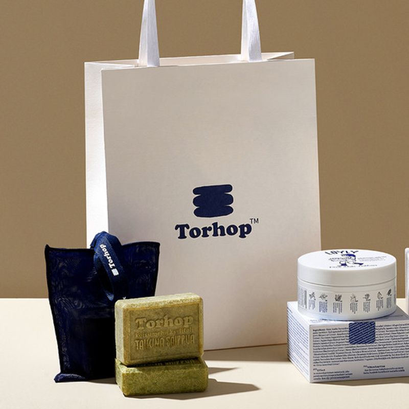 Подарочный бумажный пакет