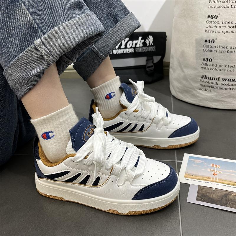 Autumn new product student couple casual bread shoes chic contrasting colors versatile German training sports board shoes women