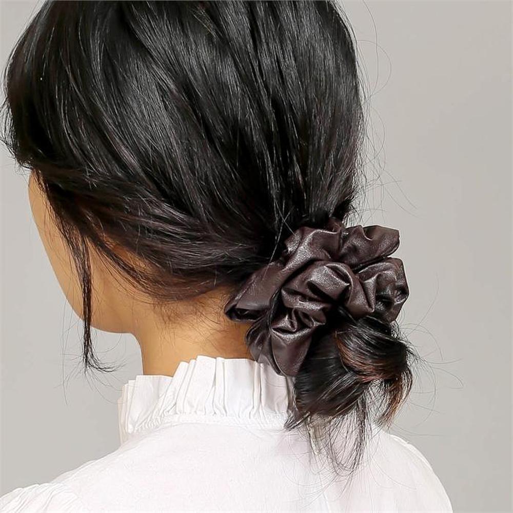 

Кожаный стиль Гопчанг Бэнд (коричневый) Резинка для волос (S8392138)