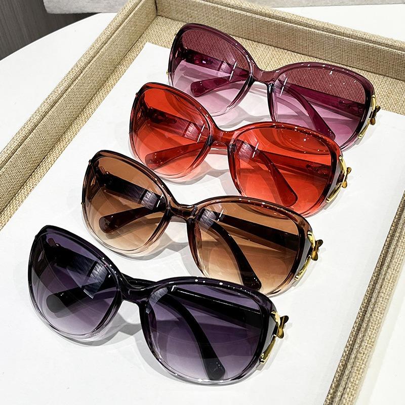 Fashion Oval Frame Sunglasses Woman Luxury  Design Sun Glasses Outdoor UV Protection Sunglasses Men Travel Shades Eyewear
