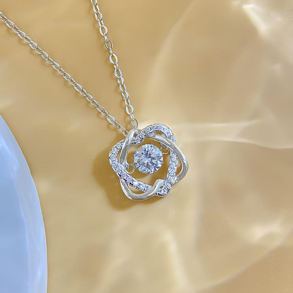 0.5Ct Gra Moissanite Necklace for Women Sparkling Simulated Diamond Pendant Beating Heart S925 Silver Fine Jewelry Gift