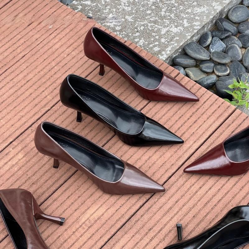 Neue Damen Sexy High Heels Burgunder Nude Pumps Stripper Stilettoabsätze Glänzendes Leder Hochzeit Braut Qualität Rote Schuhe