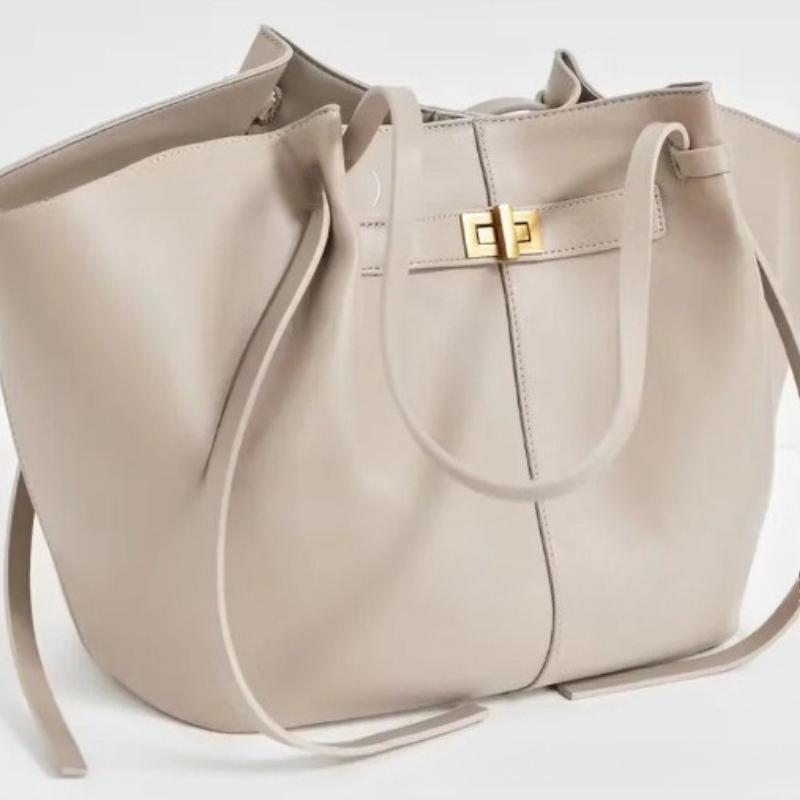 1Pc Lightweight and Large-capacity New Wing Bag Women's High-end Handbag Commuter Tote Bag