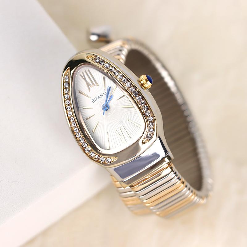 Women Quartz Watch Luxury Diamond Vintage Roman Numerals Gold Case Bangle Bracelet Orologio Watches Ladies Wristwatch
