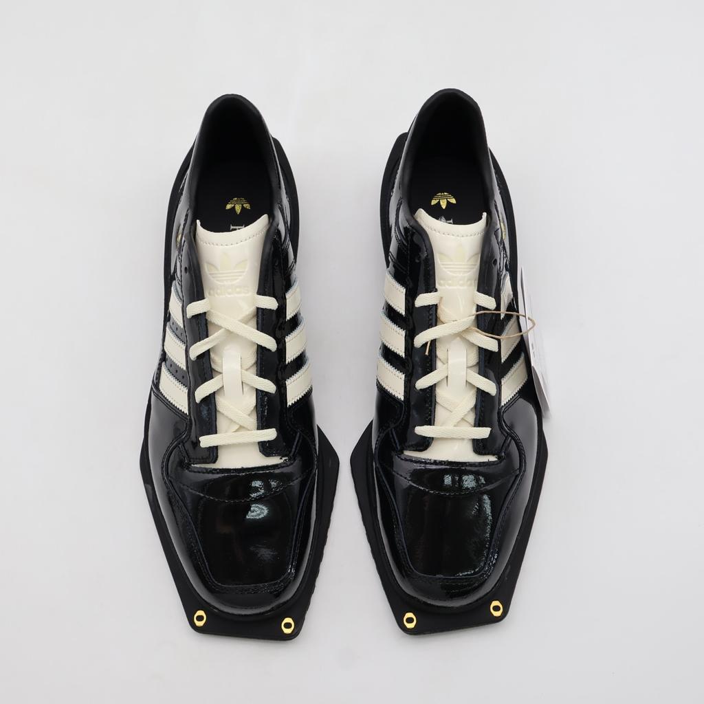 KI8452 adidas Forum Cubism Core Black/Cream White/Gold Metallic (Women's)