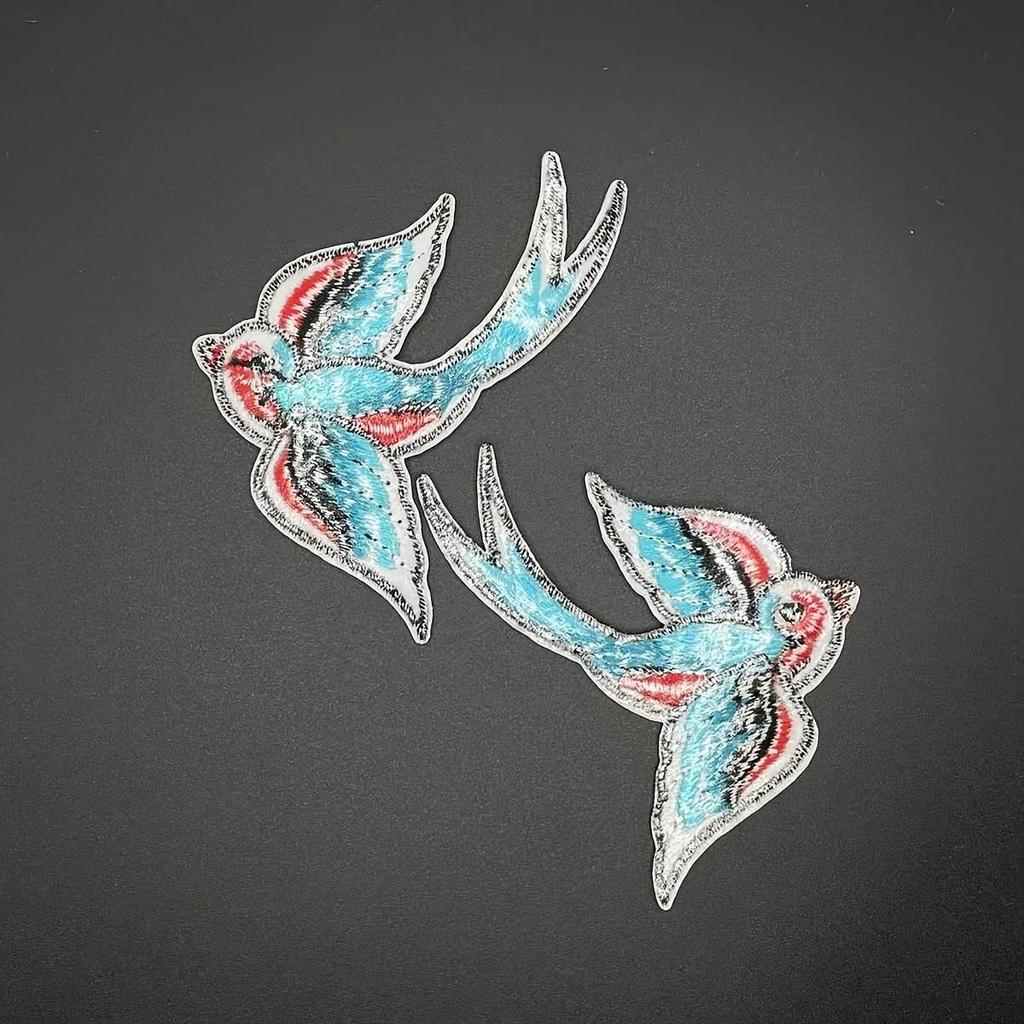 1 Par Röd Blå Broderi Fågelmärken Tyg För Cheongsam Väskor Hattar Dekorationer DlY Applikation Reparation