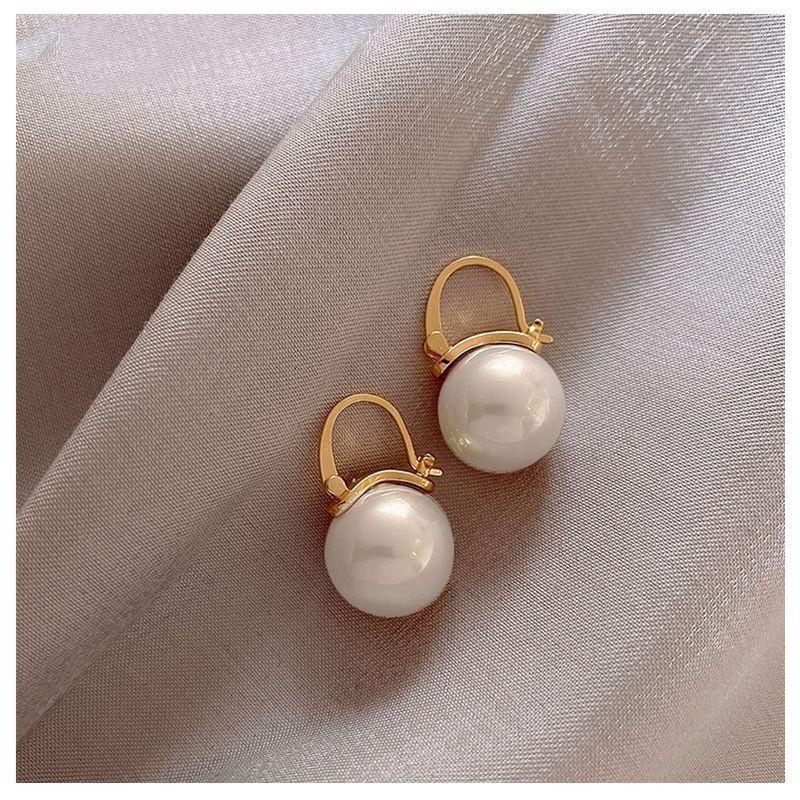 Earrings Cute Korea Women Fashion Ear Studs Elegant Wedding Party Pearl Jewelry Temperament Light Luxury Niche High Design Stud Earrings
