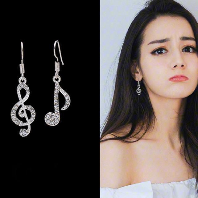 

Elegant Crystal Asymmetric Note Earrings for Women - Popular Fashion Jewelry