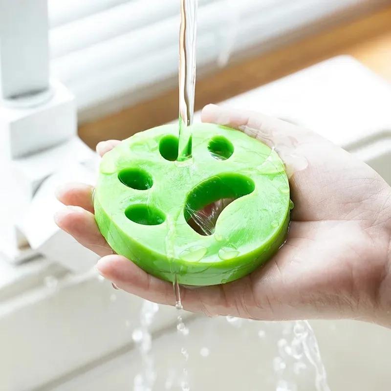 Silicone Stickers for Clothing Dust Removal Removes Lint From Clothes Machine Washable for Sticky Pet Hair Laundry Products Home