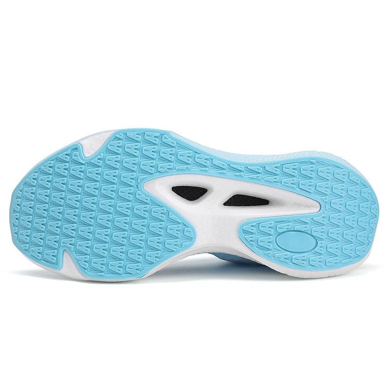 Shock absorption and lightweight couple breathable running shoes non-slip 2025 summer leisure sports men's shoes large size rebound carbon plate same