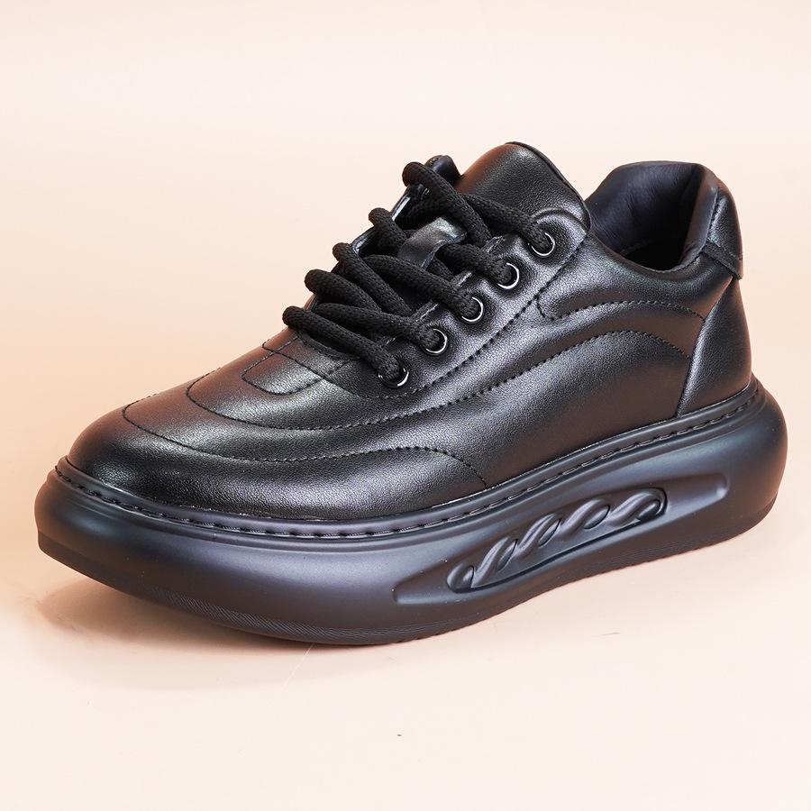 

2025 spring new little white shoes men s soft-soled breathable casual leather shoes fashion versatile trendy shoes men s bread shoes 44