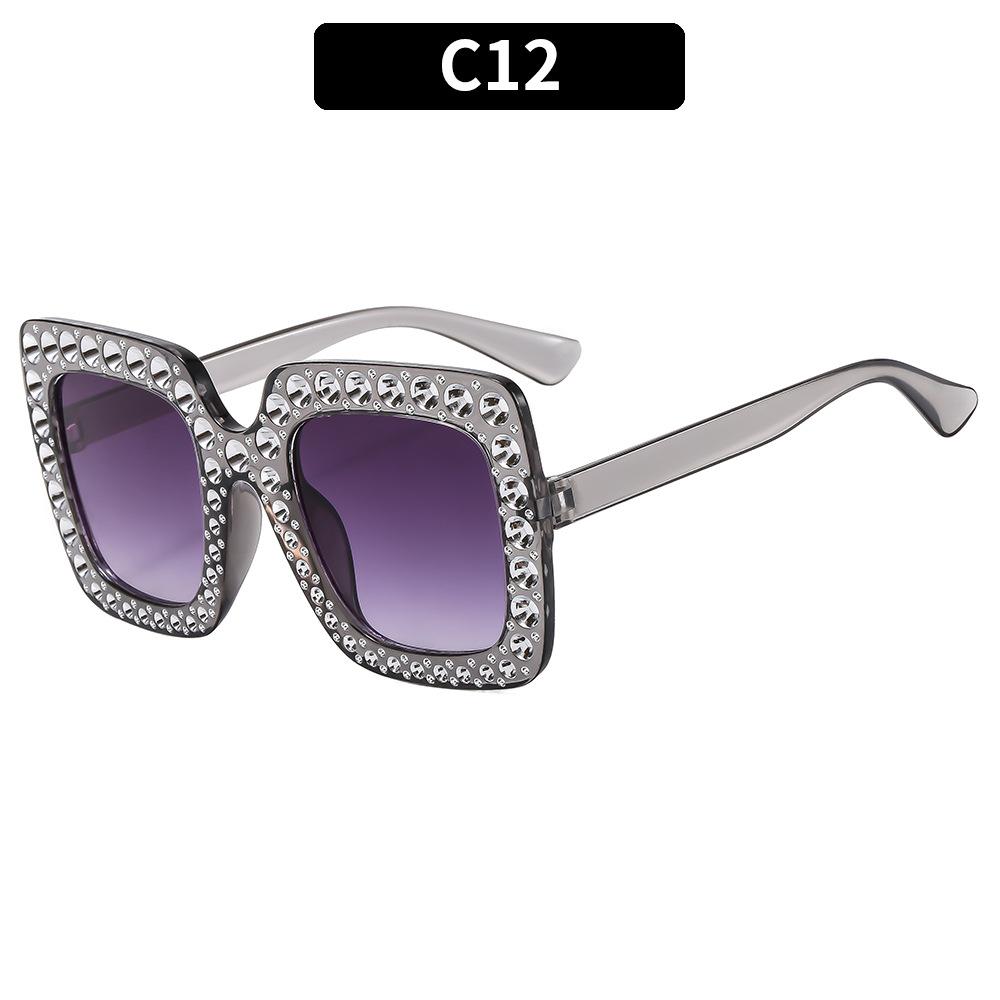 New Crystal Oversized Sunglasses for Female Rhinestone Square Diamond Sun Spectacles Retro Big Frames Sparkling Spectacles