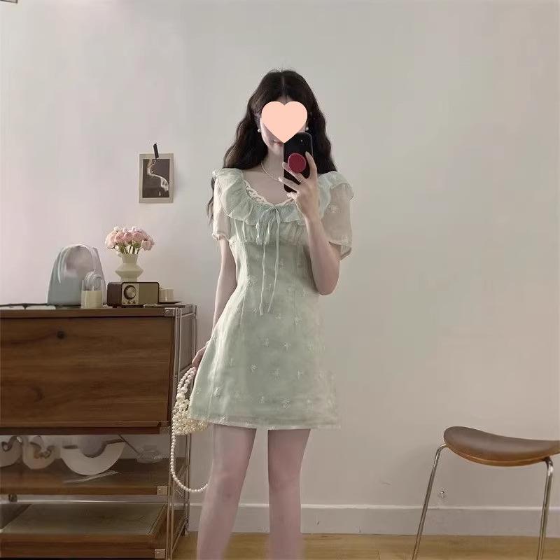26mm French Lace Embroidered Slim Waist Summer Dress
