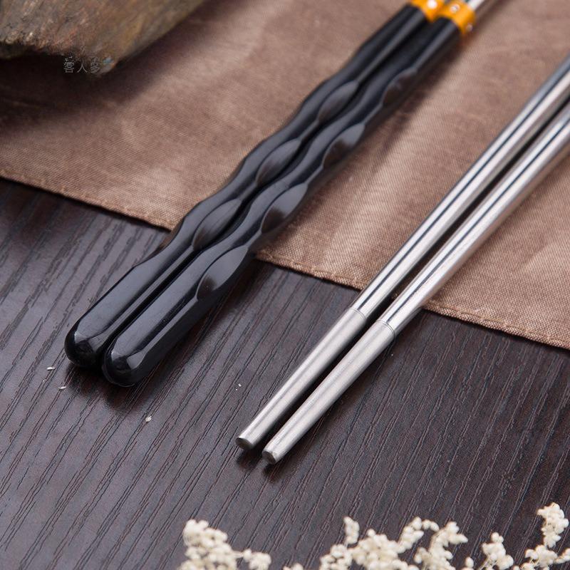 1 Pair Stainless Steel Chinese Chopsticks Japanese Wand Metal Food Sticks Korean Sushi Noodles Chopsticks Reusable Food Stick