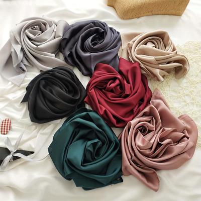 Foulard Quadrato Piccolo 70 Colore Unito Foulard di Seta Semplice e Versatile da Donna Decorazione Professionale Primavera ed Estate Foulard Quadrato Piccolo Monocromatico Foulard