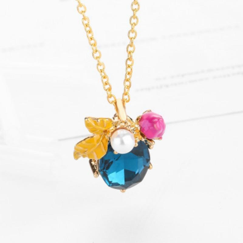 Hot Sale Bee Insect Pendant Necklace For Women Gift Champagne Zircon Gold Color Chain Necklace