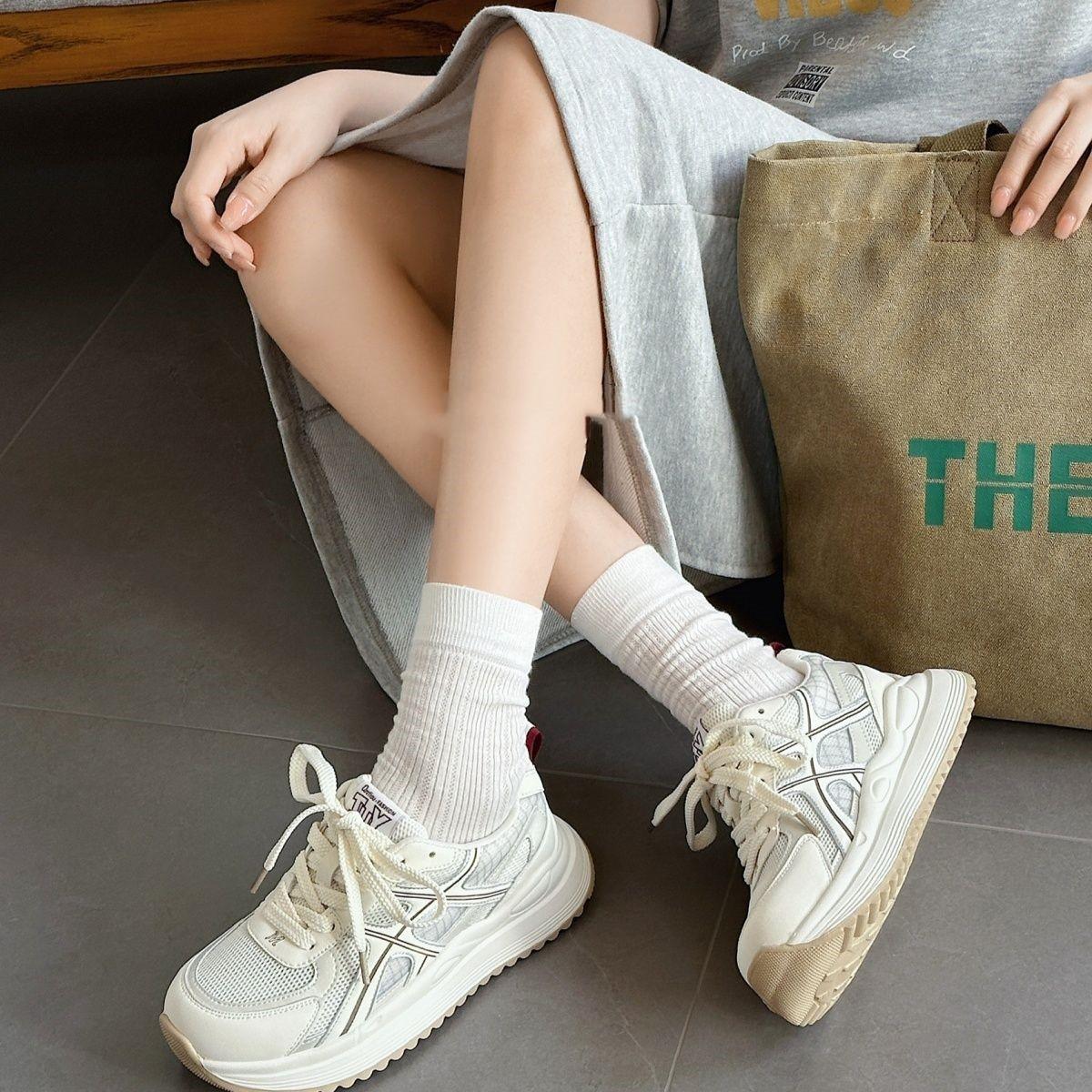 

2025 summer new versatile and thin round head lace-up sports shoes ins trendy thick-soled casual leather dad shoes women 40