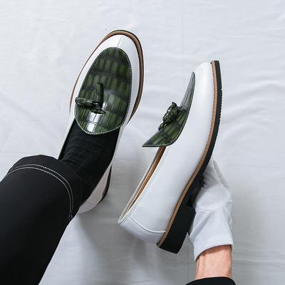 Mode Lente Nieuwe Heren Groen Banket Bruiloft Casual Leren Schoenen Mode Merk Heren Zakelijk Comfortabele Puntige Kwastjes Loafers