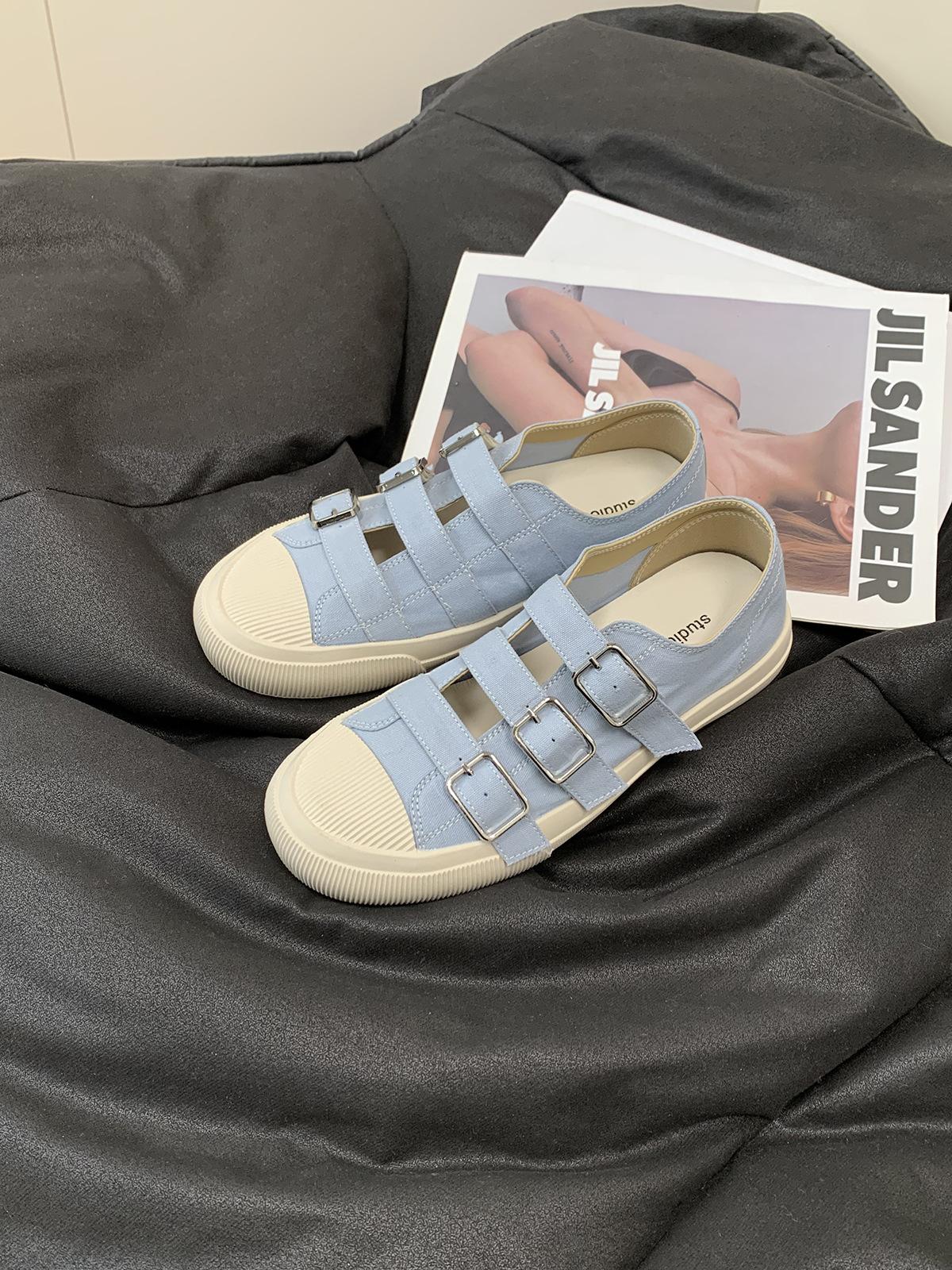 

Grape mother has the same round head with one pedal, hollowed out breathable buckle, canvas shoes, casual versatile platform sports board shoes, women 35 синий