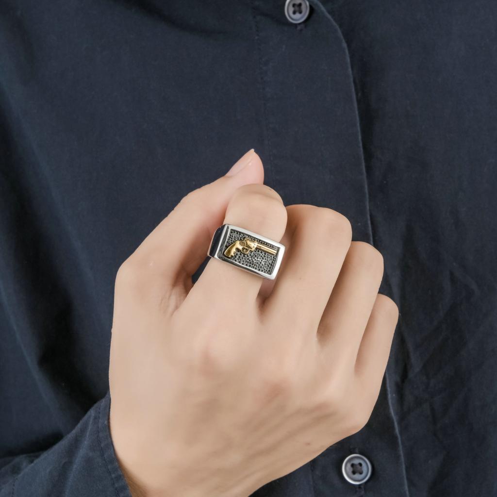 Bague pour hommes en acier inoxydable à la mode et polyvalente