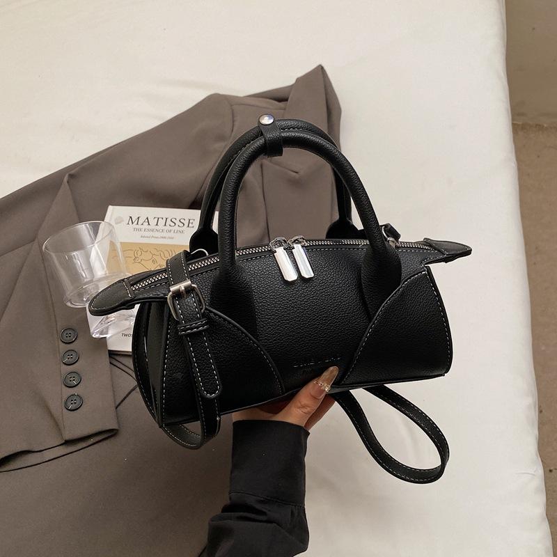 Tote Bag Women's Large Capacity 2025 New Casual Versatile Fashion Messenger Bag Soft Leather Handbag Work Commuter Bag