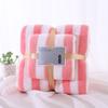 Ensemble de serviettes de bain épaissies pour mère et enfant serviette absorbante serviette de bain pour adulte rayure large cationique haute densité polaire corail