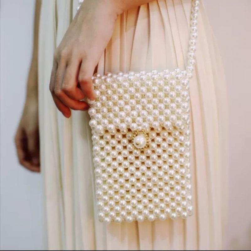 Geantă crossbody de vară 2025 din perle țesute manual: Design de nișă decupat la modă