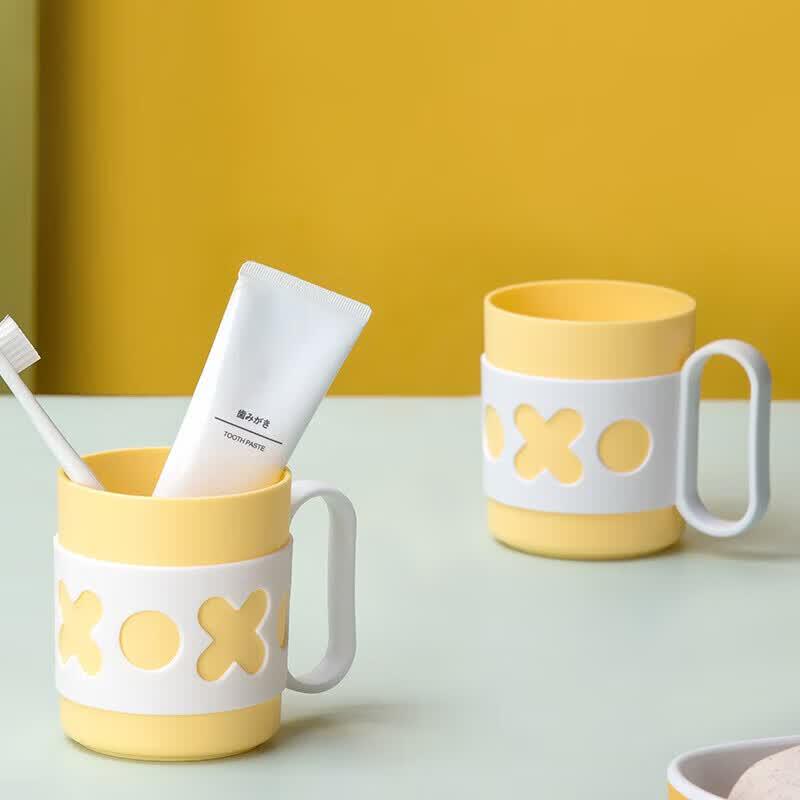 CHAHUA XO Letter Thickened Plastic Mouthwash Cup