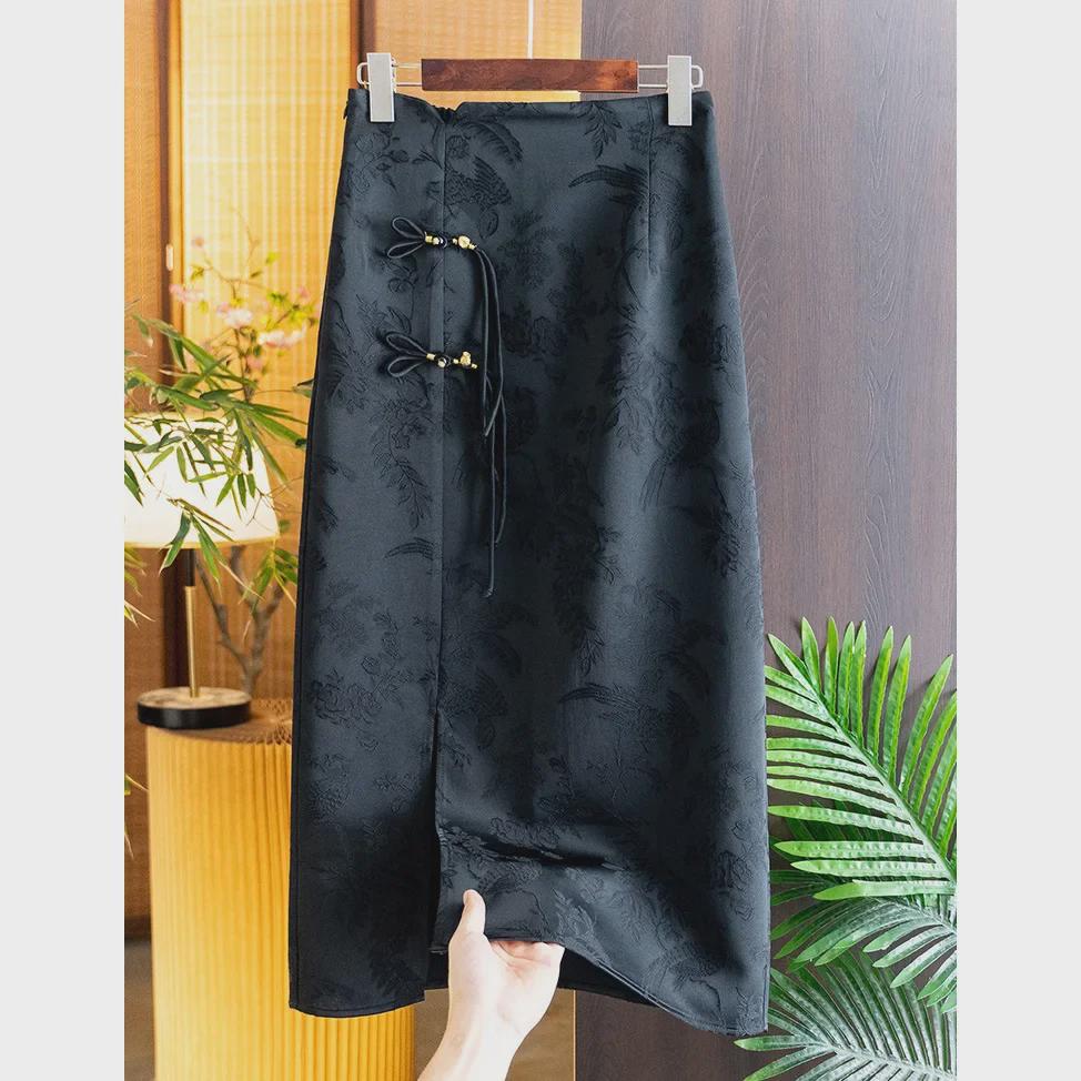 Retro Chinese-Style High-Waist Jacquard Skirt with Beaded Buttons & Hip Slit for Women - Spring/Summer Collection