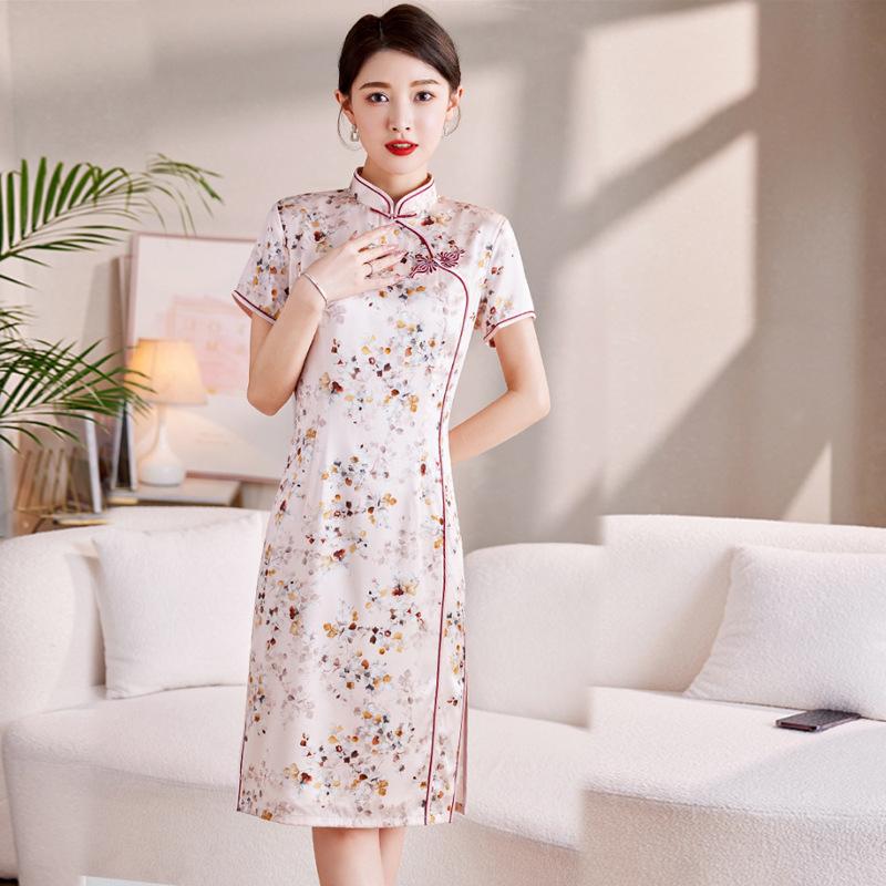 Silk cheongsam  new women's young retro Republic of China small man daily mulberry silk dress