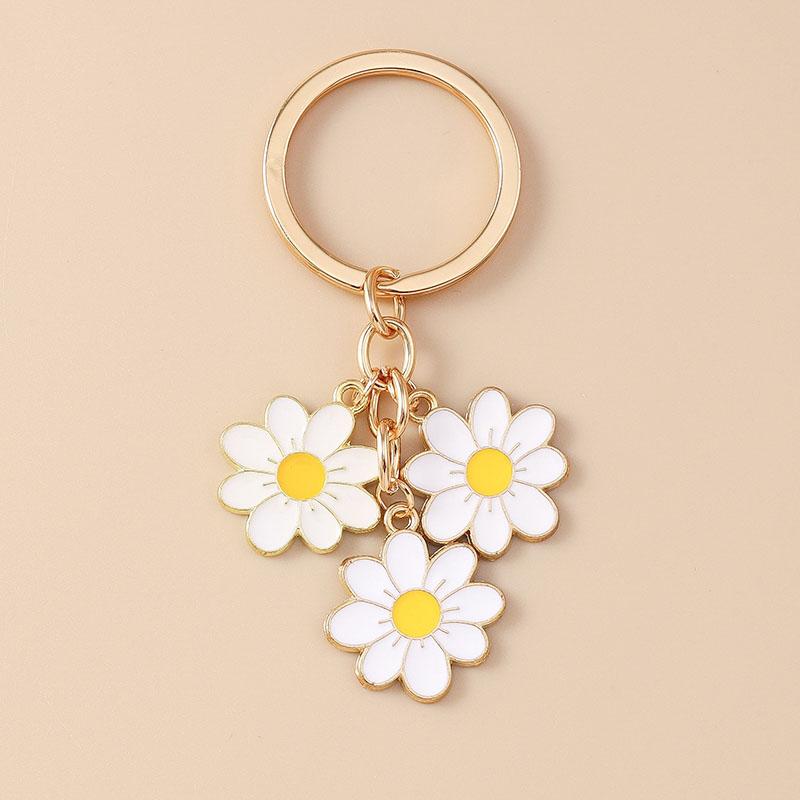 Aihua Handmade Knitted Sunflower Keychain For Women Girl Cute Crocheted Bee Flower Key Ring Handbag Pendants Jewelry Gifts