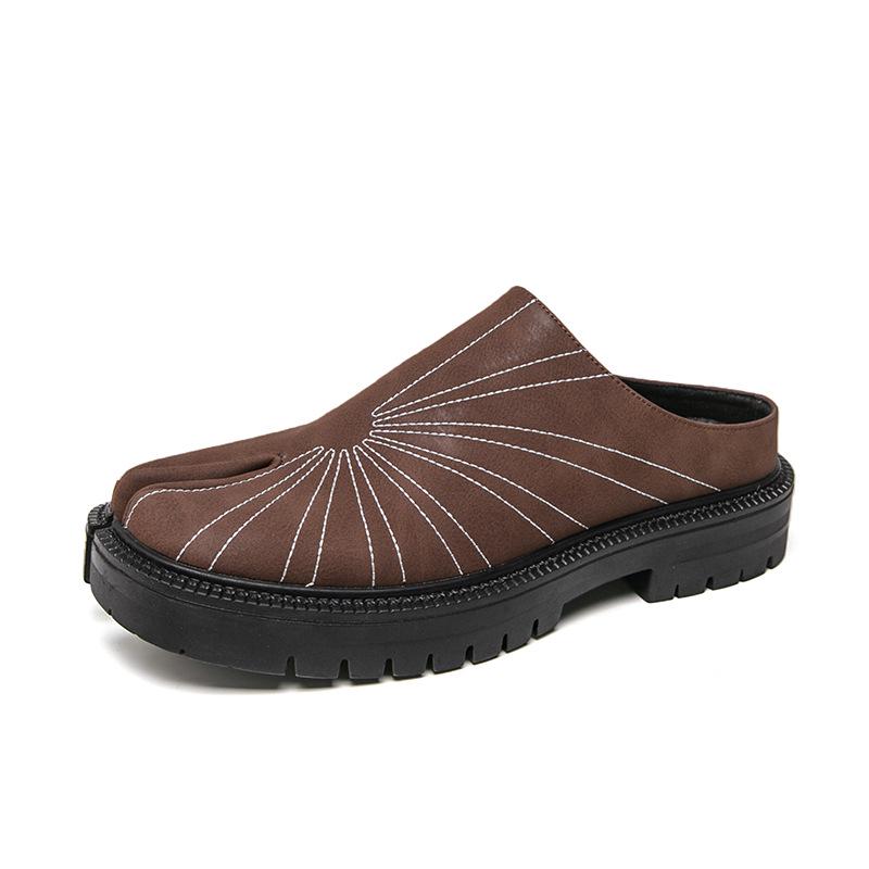 Herren-Loafer im japanischen Stil mit geteilter Zehe, zum Hineinschlüpfen, aus Leder - Lässige Halbschuhe