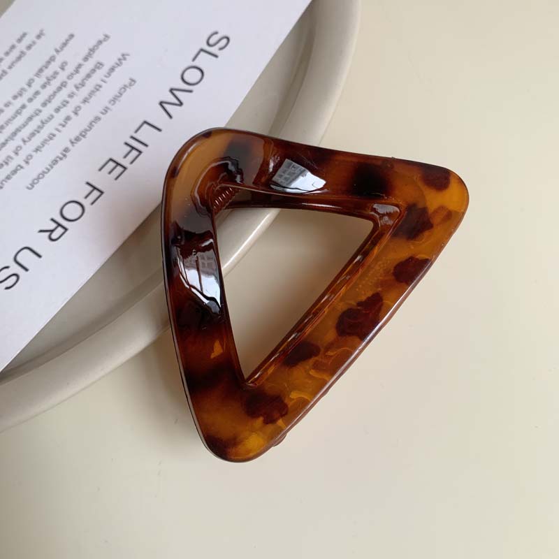 Vintage Acetate Triangle Hair Claw Clip For Women Elegant Sweet Hollow Geometric Shark Clips Half Hair Tie Clip Hair Accessories
