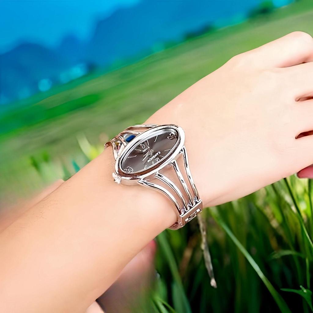 CANSNOW Brand Luxury Fashion Round Dial Ladies Quartz Bracelet Watch  Female Clock Women's Watch