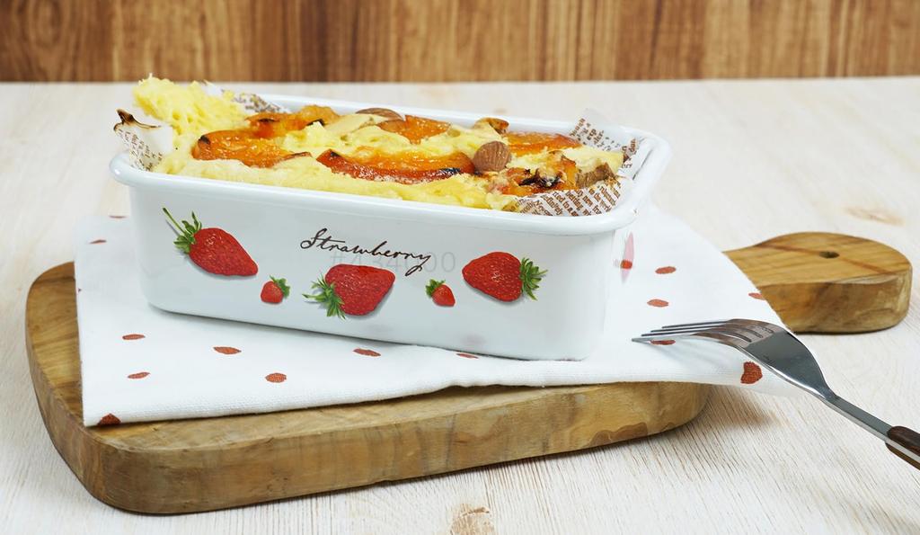 Fuji Enamel Strawberry Deep Rectangular Container, Large, 1.95L, STB-DL