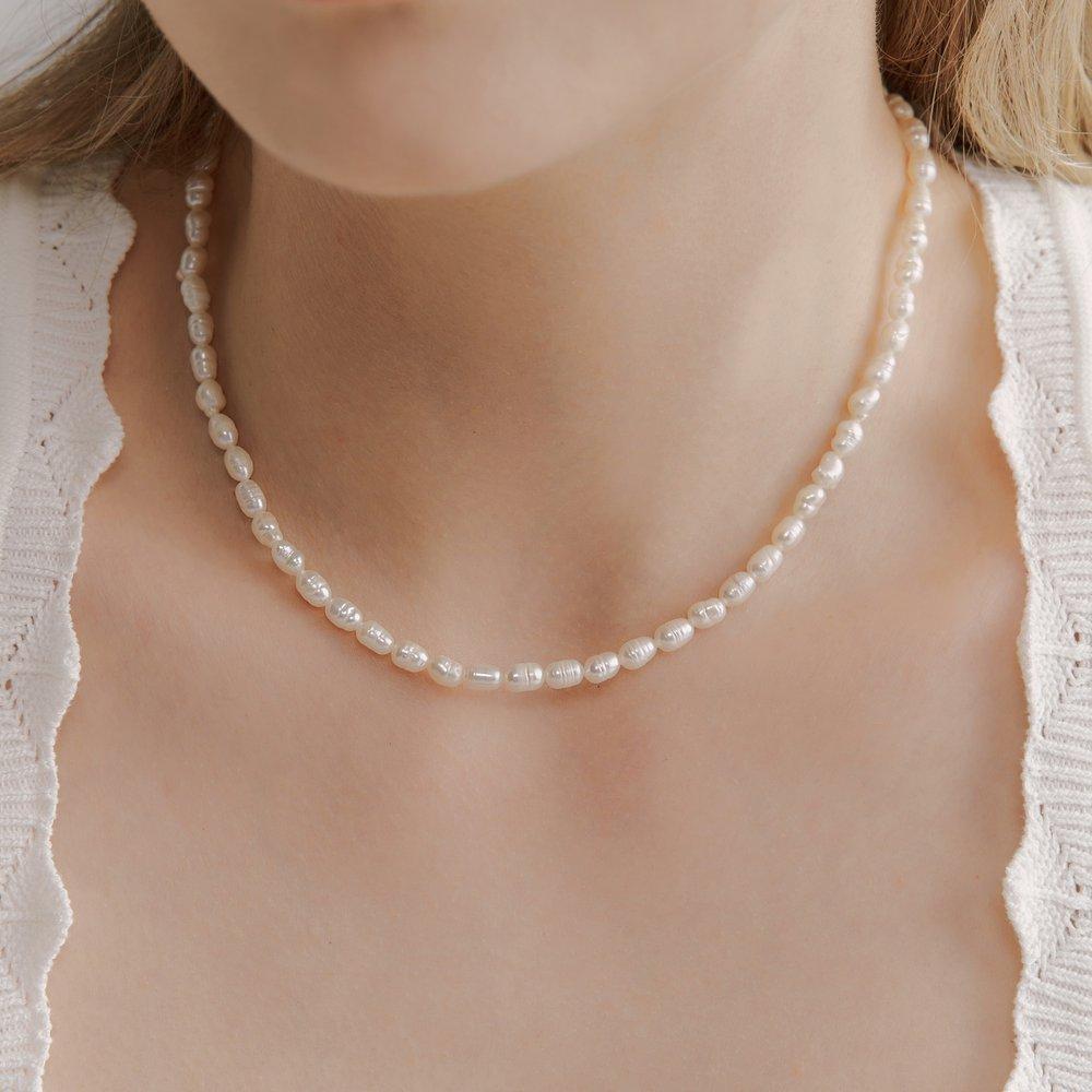 [Hei] Essential Oval Pearl Necklace