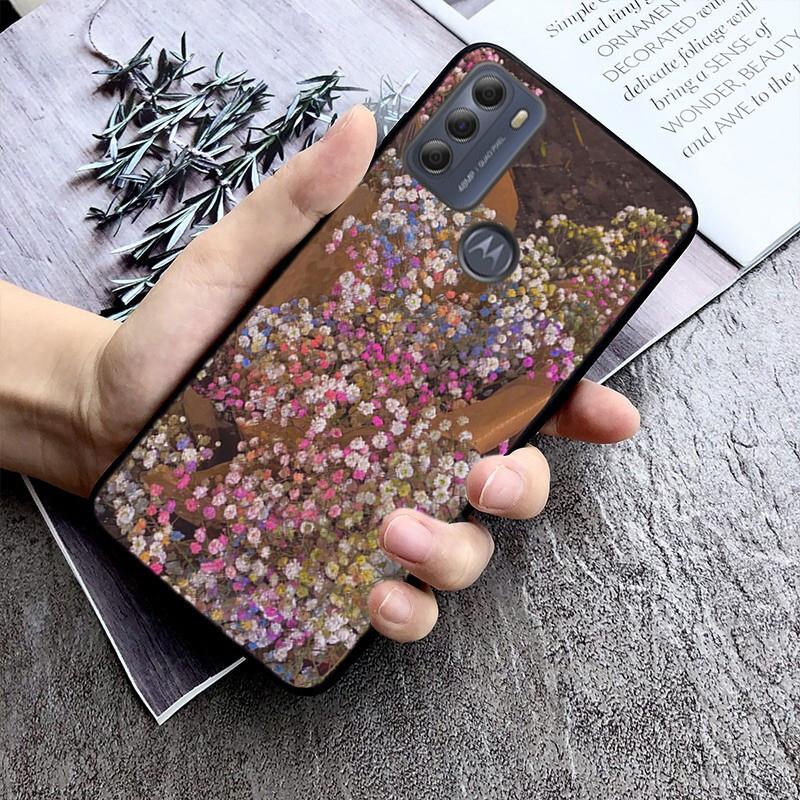 Etui na telefon Baby Breath Flowers do Moto G84 G22 G32 G42 G52 G62 G53 G72 G60 G60S G100 G10 G20 G30 G13 G50 G 5G G Pure