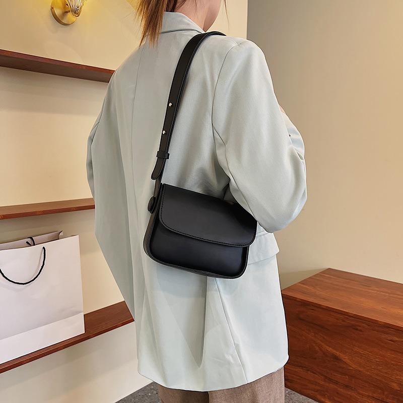 Kleine Tasche Damen Frühling und Sommer Neu Nischen Design Lässige Umhängetasche PU Leder Kleine Quadratische Tasche Schulter Achselhöhle Tasche