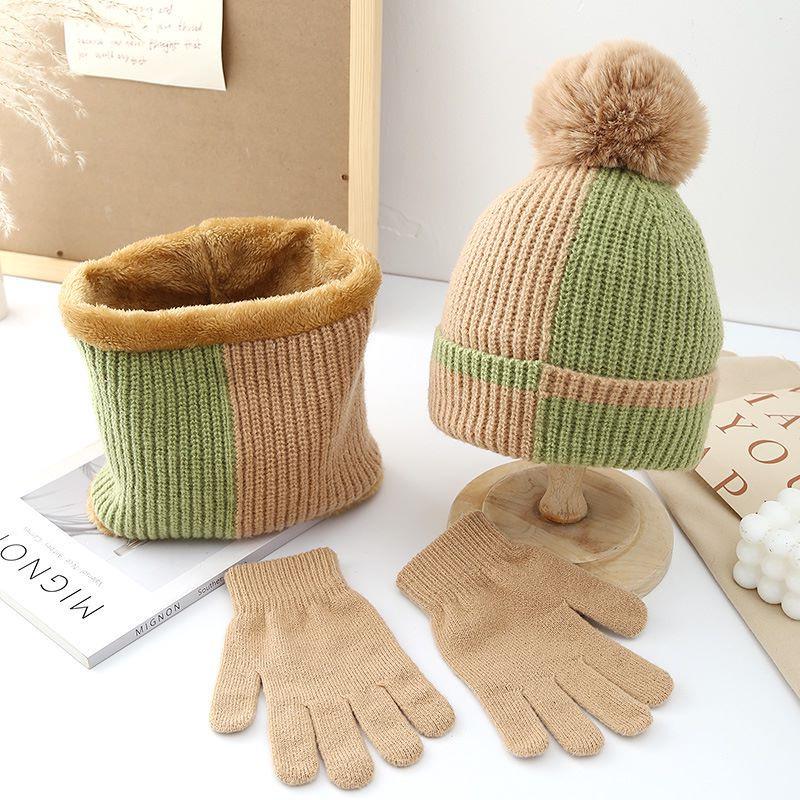 Autumn and winter hats Women's plush wool hats Winter cycling warm windproof and cold knitted hats Scarf gloves
