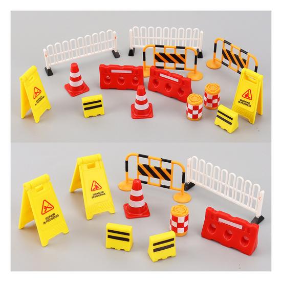 Mini Roadblock Set Miniature Highway Scene Accessories Miniature Barricades for Miniature House Decoration Role Play Education