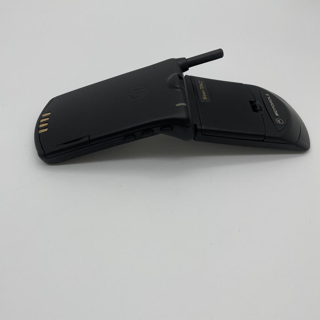 Refurbished Original Motorola StarTAC Rainbow 500mAh Mobile Phone Only Support English With 1 SIM