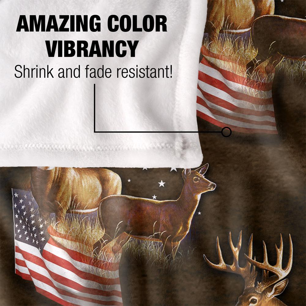 JQ Licensing Cf-Jp Silky American Flag Deer Supersoft Blanket