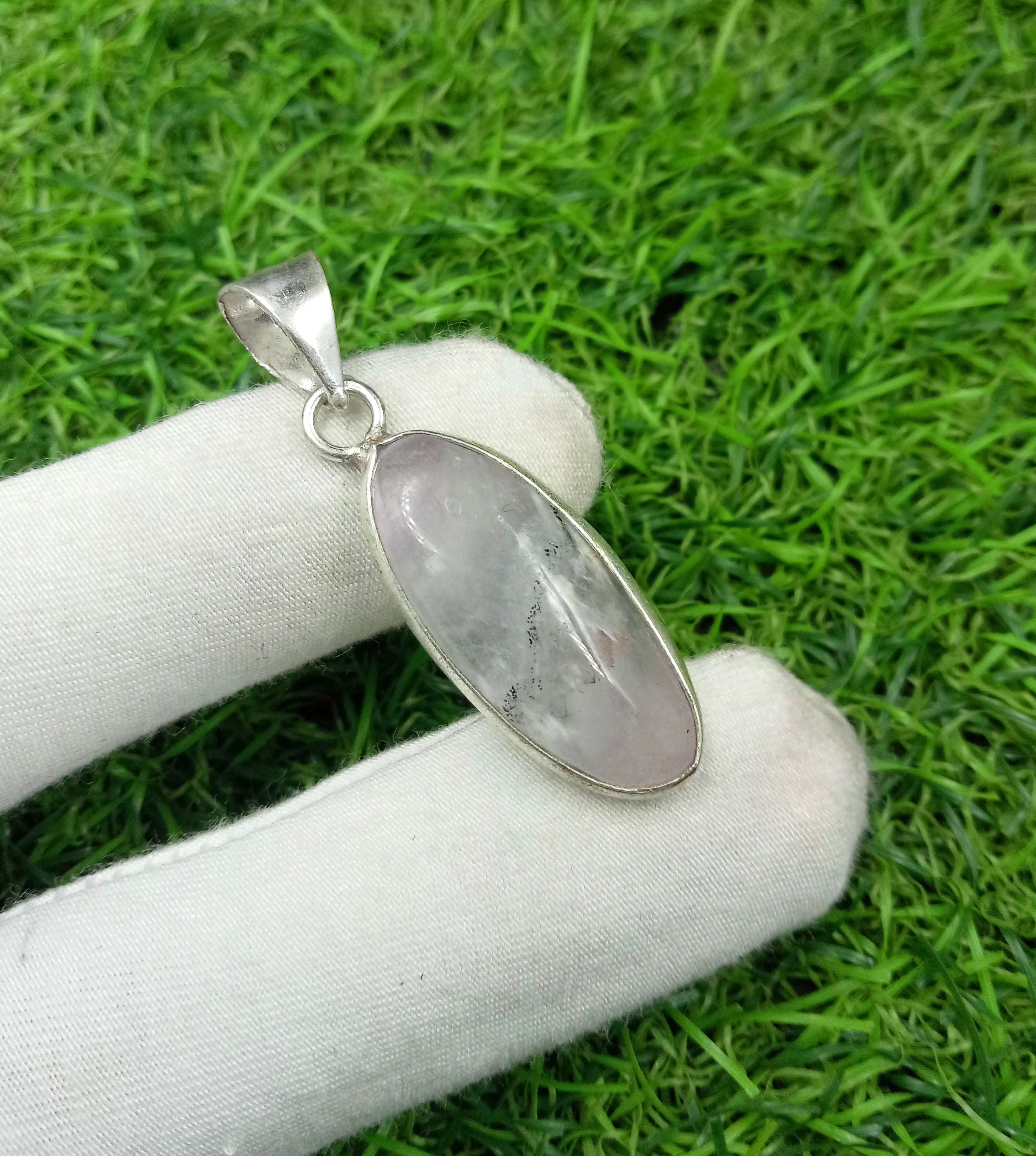 

Аметистовый драгоценный камень 925 пробы с серебряным покрытием Подвеска безеля DEP-519