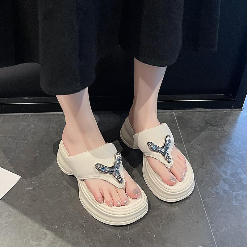 

Fashion 2024 Summer New Clip Toes Flat Bottom Flip-flops Female Summer Outside Non-slip Comfort Beach Shoes Versatile Zapatos Mujer 35