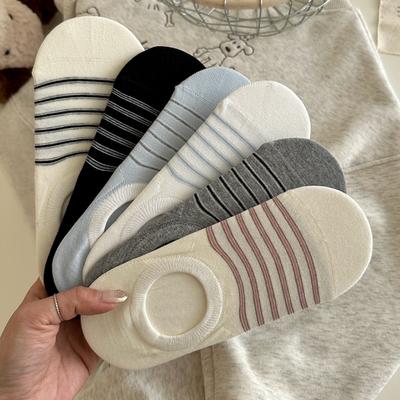 Ilgų kojinių, puskojinių ir kojinaičių gaminiai – Kojinės